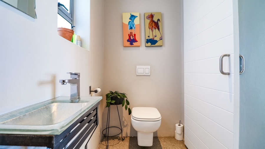 5 Bedroom Property for Sale in Humerail Eastern Cape